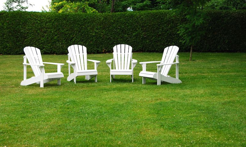 Lounge chairs in the garden