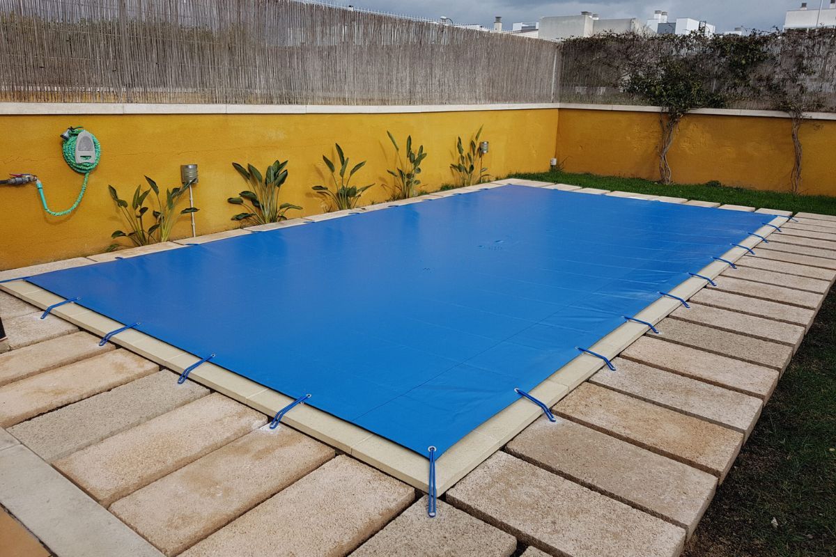 winter pool cover