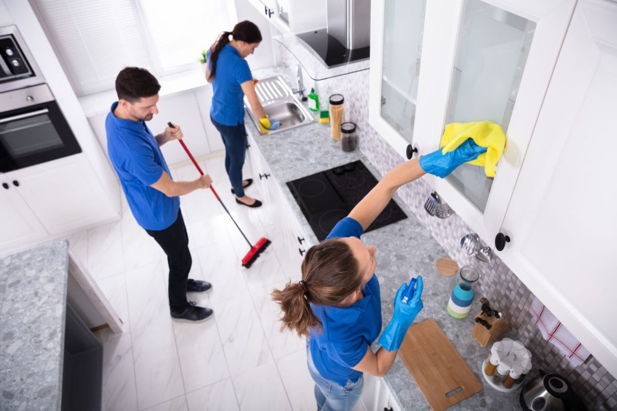 Cleaning a kitchen: 10 expert-led steps to a spotless space