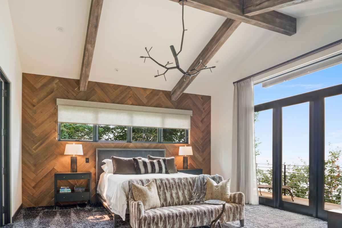 Wood Panels for Simple Bedroom Ceiling Designs