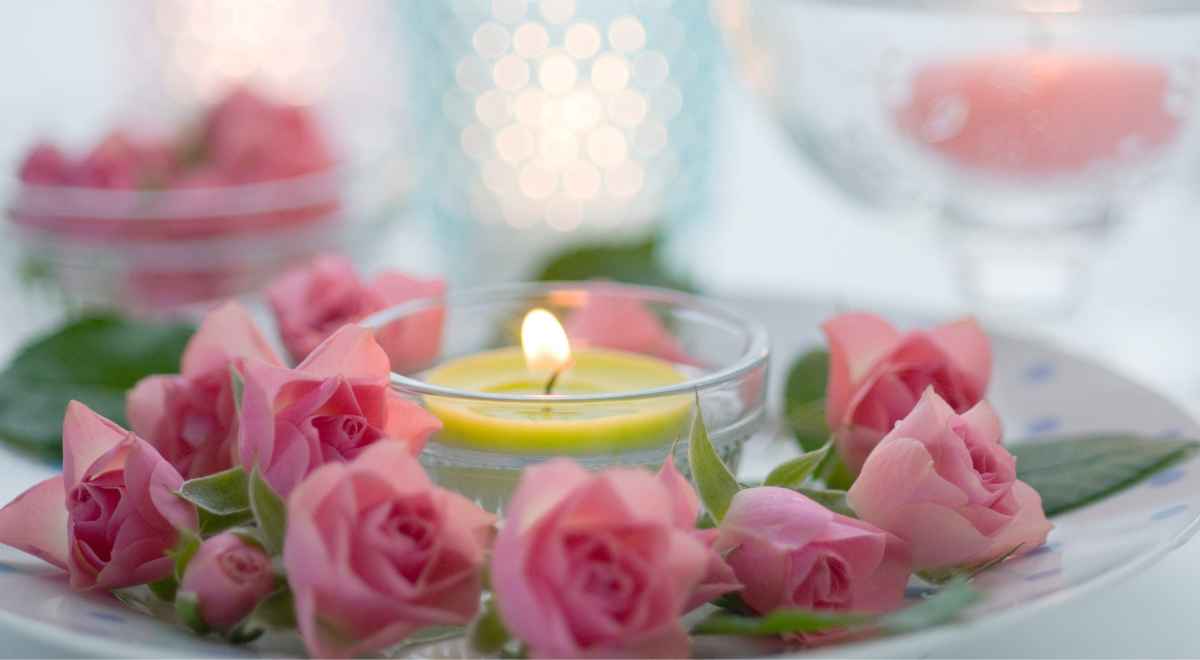 candle decoration with roses