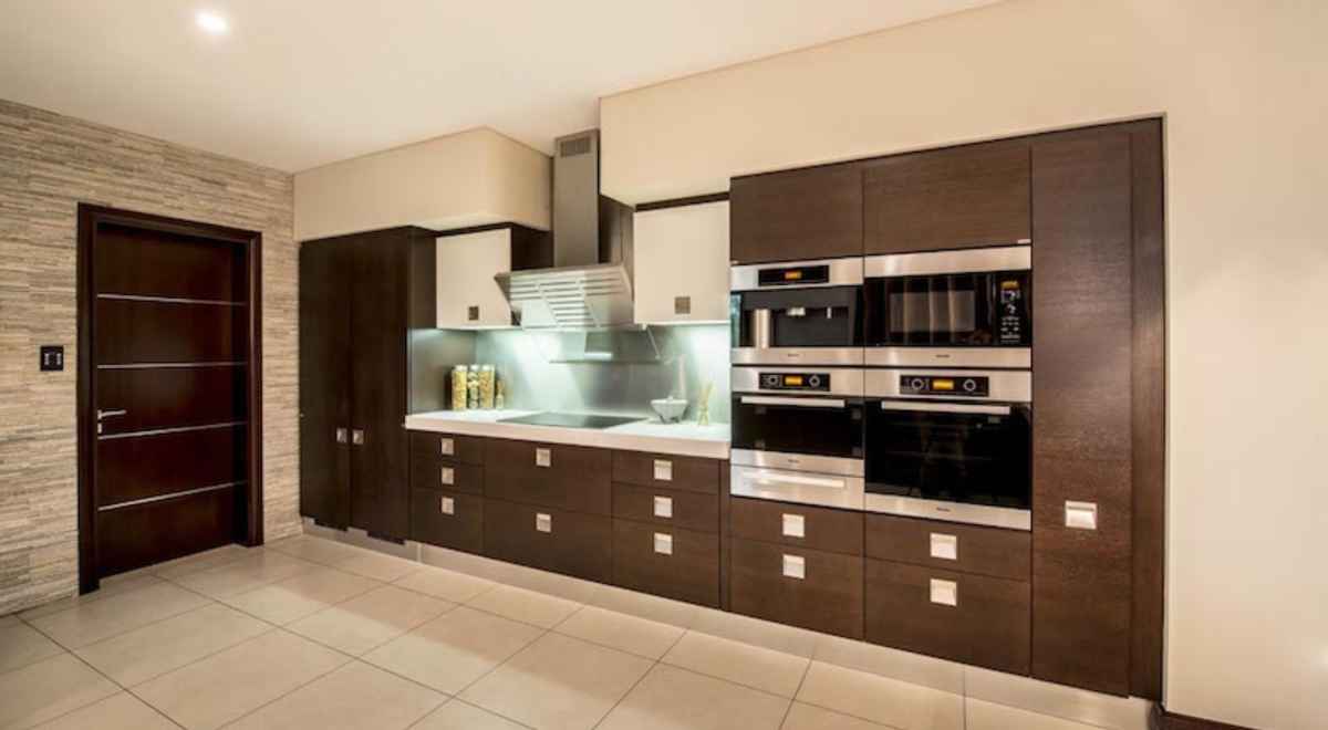 well equipped kitchen in Aishwarya Rai's Dubai Villa
