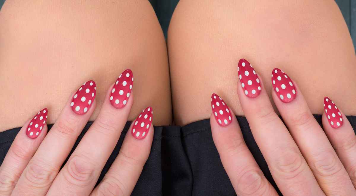 polka dots nail art design