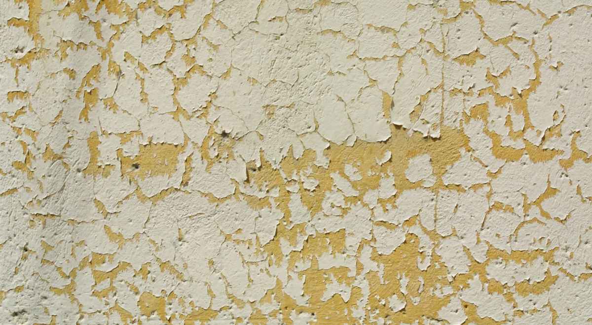 wall paint affected by weather conditions