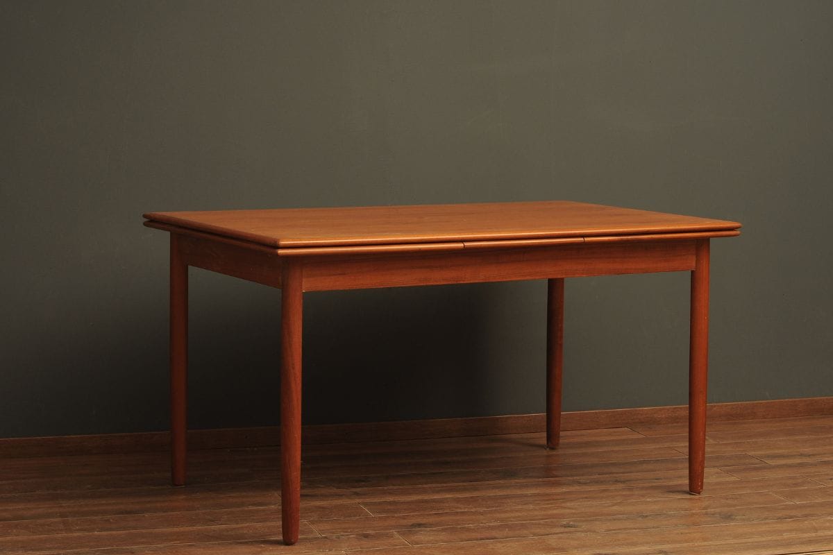 Measure the height of the table