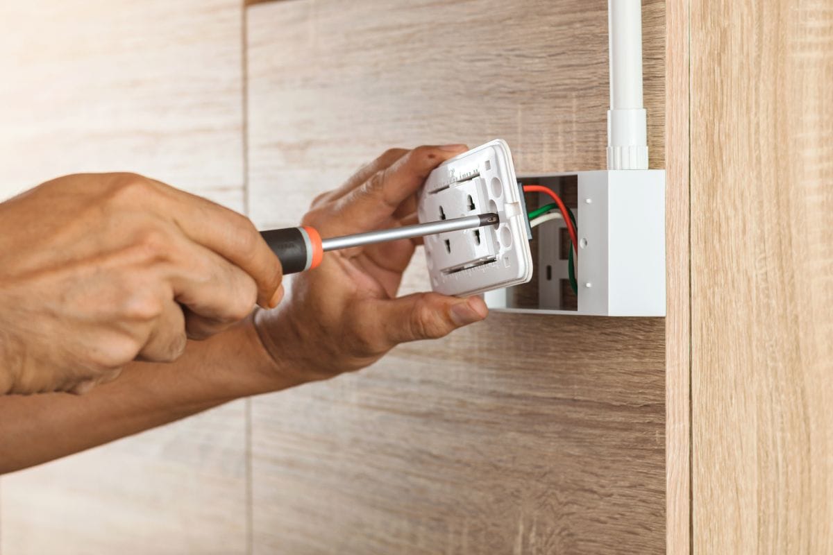 Perfect Electrician