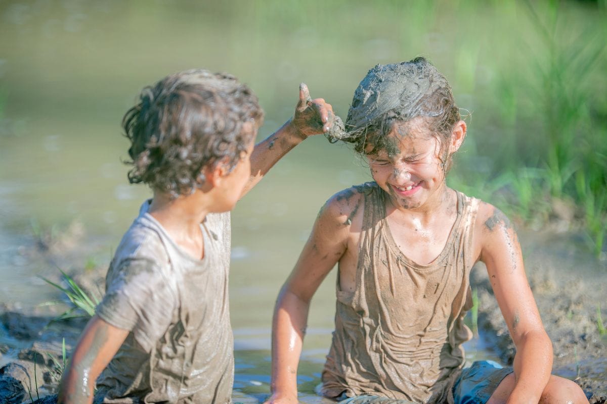 Attraction to Dirt