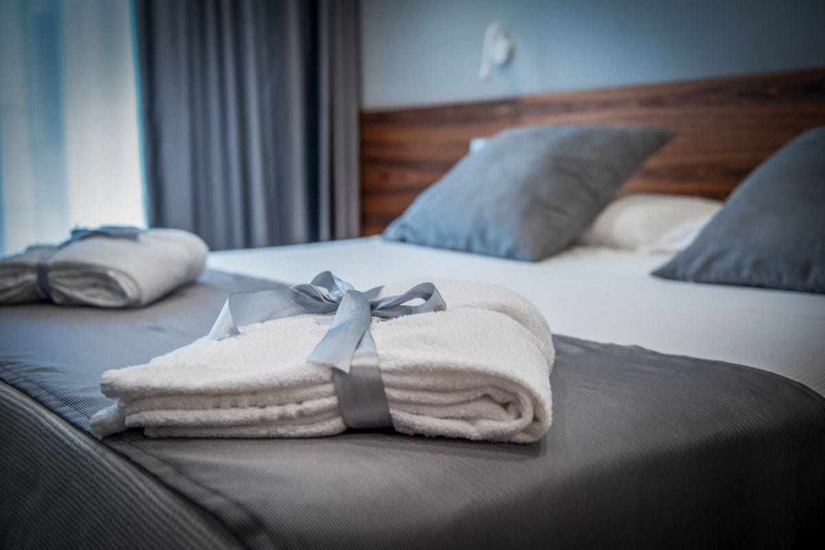 Guest room accessories