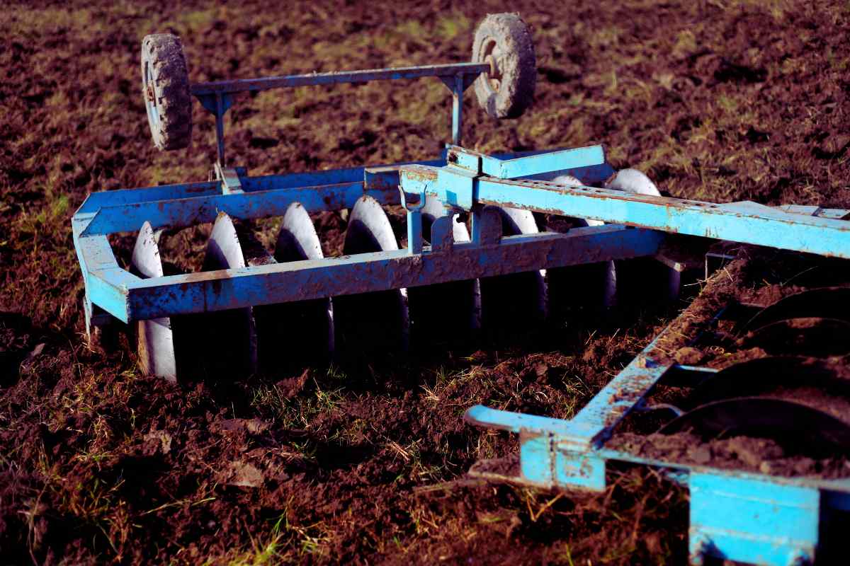 Top 10 Maintenance Tip for Small Farm Agricultural Equipment