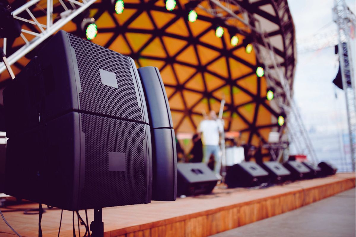 Factors to Consider When Hiring a PA System for Your Event