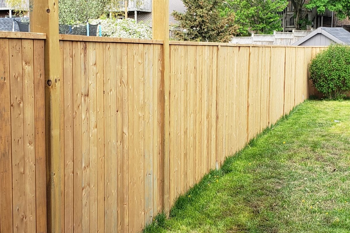 Transform Your Landscape with Composite Fencing: A Blend of Style and Durability