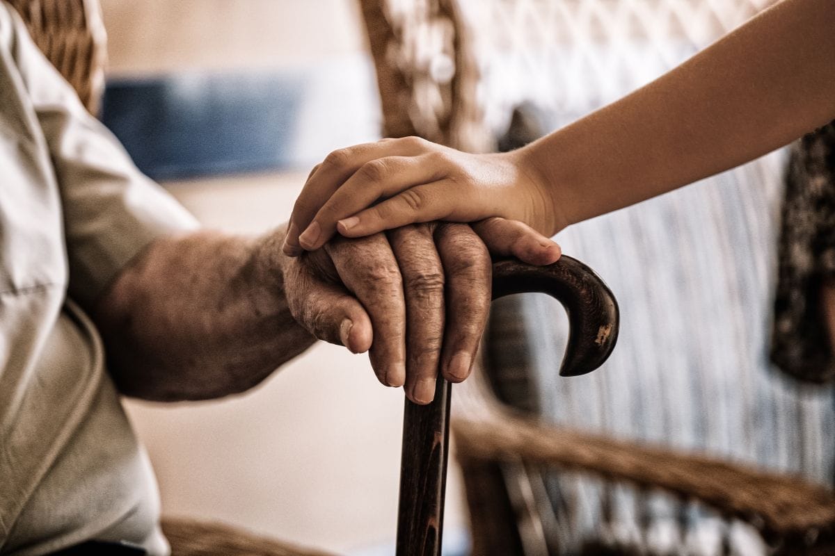 20 Tips on Caring for Elderly Parents at Home