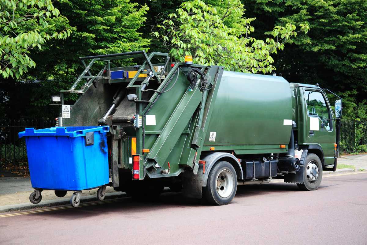 Ultimate Guide to Choosing the Best Residential Trash Pickup Service