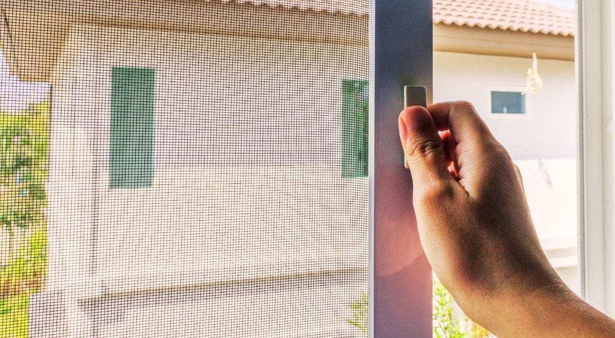 Does a Mosquito Net Block Air? Unmasking the Myth and Maximizing Mosquito Protection