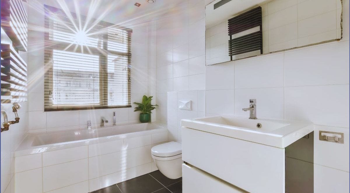 Your Guide to Sparkling Bathrooms with Professional Cleaning
