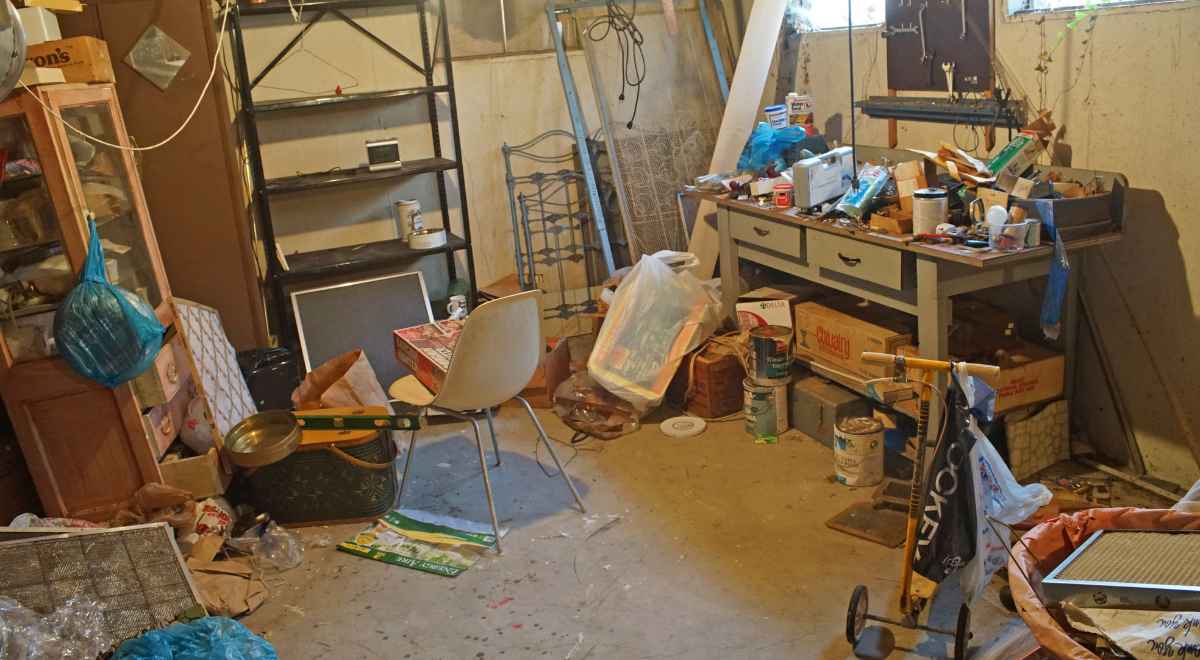 How To Clean A Hoarder House In 5 Easy Steps