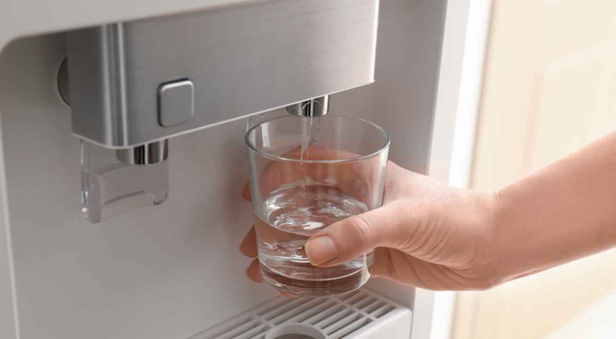 Stay Safe and Hydrated with the Best Water Purifier for Your Home