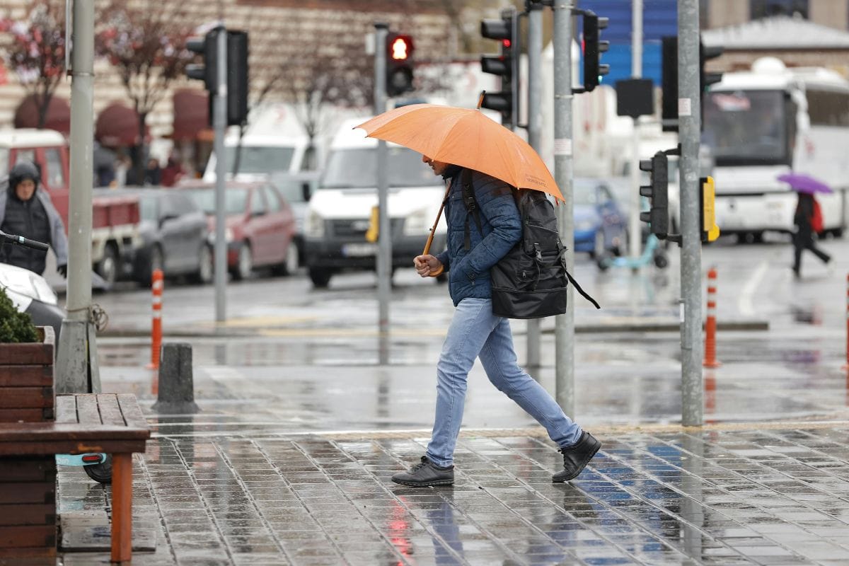 8 ways to stay Healthy and Safe this Rainy Season