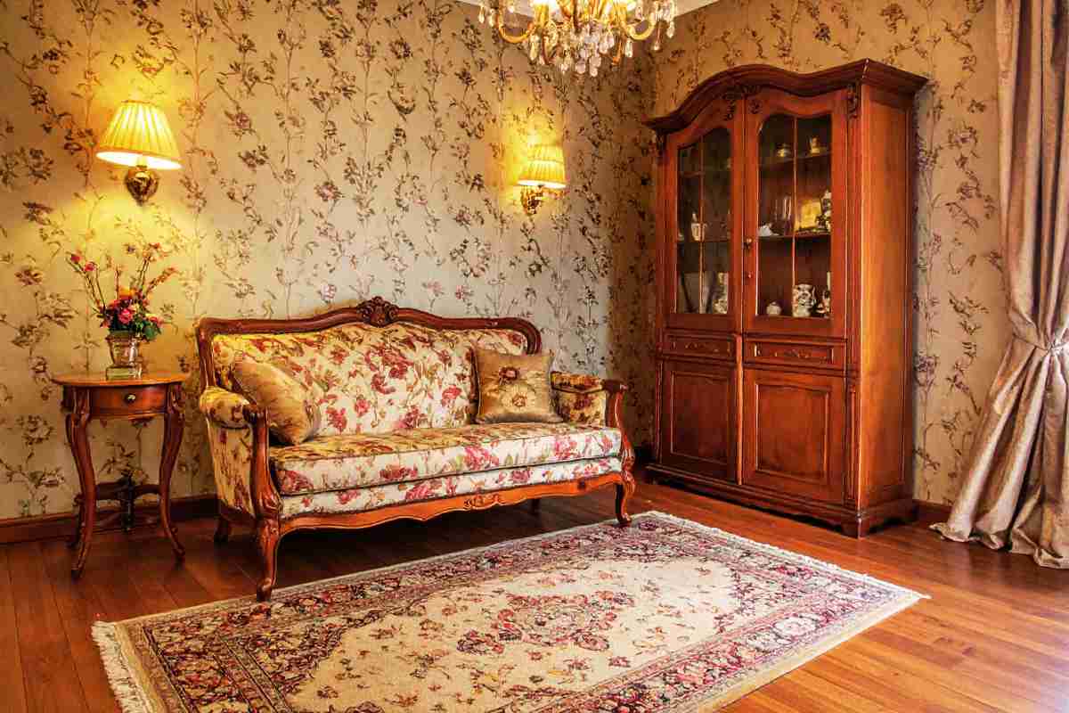 Why Persian Antique Rugs Are the New ‘Quiet Luxury’ Statement