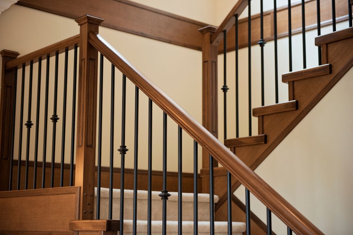 Guide For Painting Metal Railings And Furniture