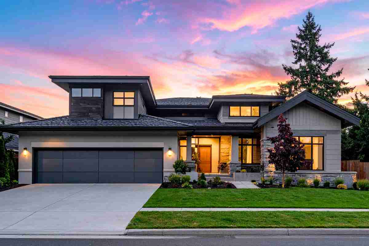 Best Exterior Tile Ideas for Patios, Entryways, and Facades