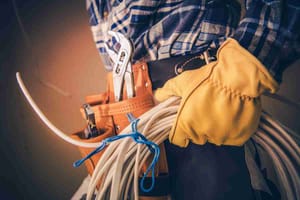 Tips for Choosing the Right Electrician for Your Commercial Property