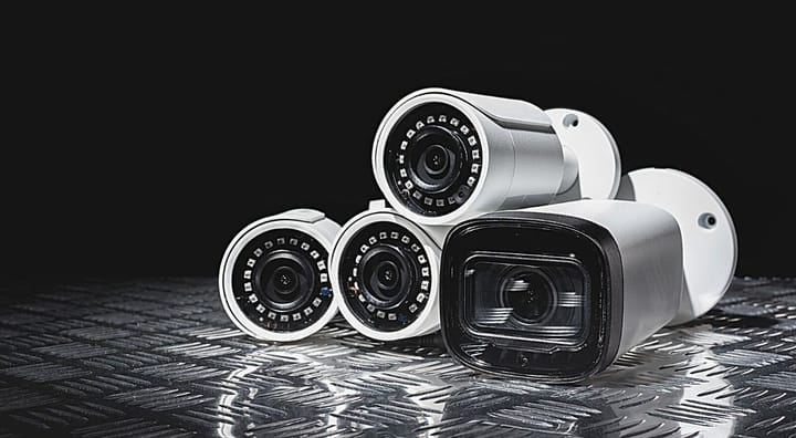 Pros and Cons of Installing CCTV