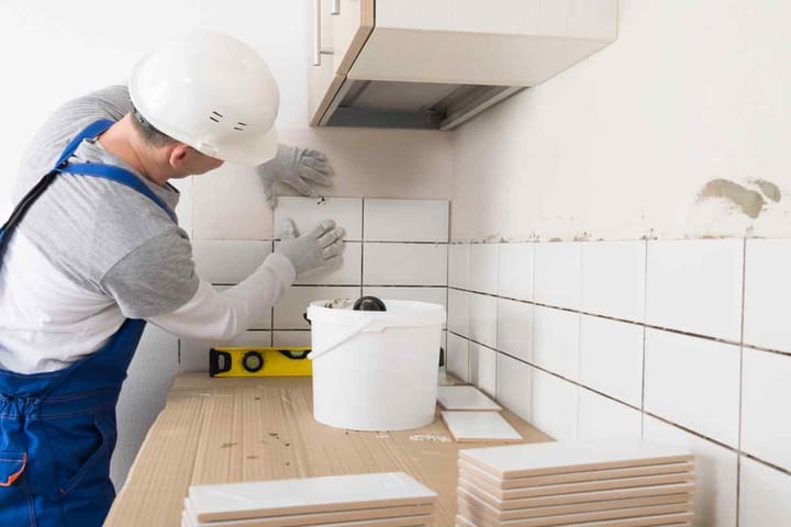 Installing Your Own Ceramic Tile Backsplash