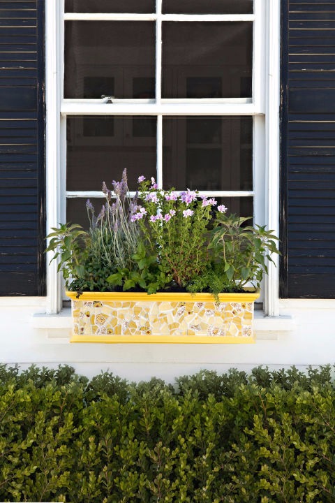 mosiac window box