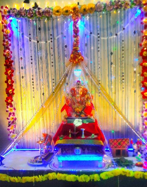 Simple Ganpati Home Decoration - apartemenleru