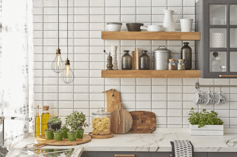 A Clean, Light and Bright Kitchen