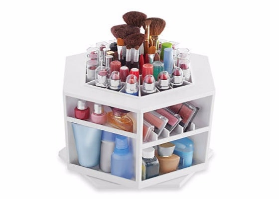 dressing table organizer for your beauty supplies, all organized in an elegant way!