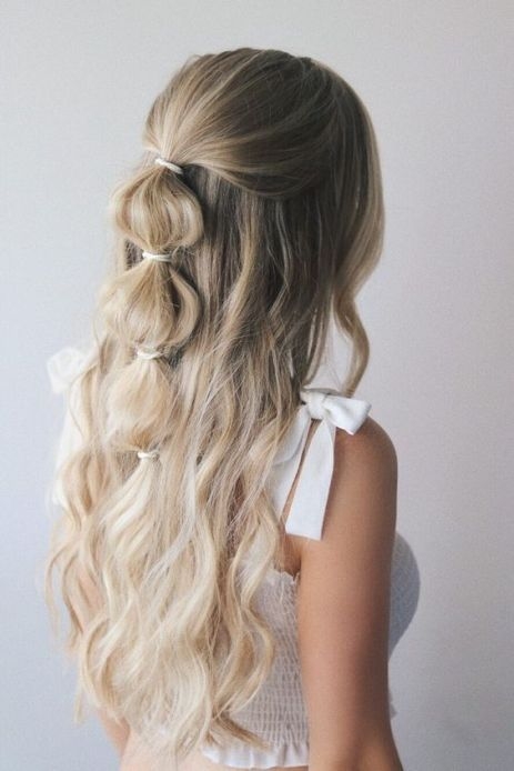 Trendy Hairstyles to Try This New Year img