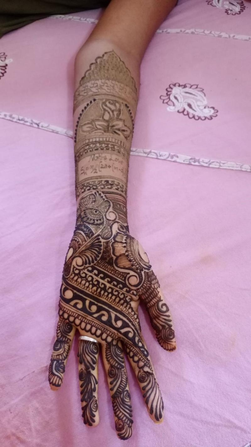 Likitha Mehndi Artist-project-7