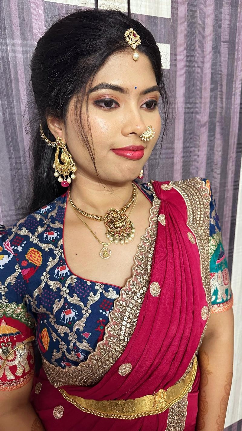Rushank Bridal Makeover & Training Institutes-project-7
