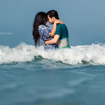 Pre Wedding Shoot By Picsurely Photography