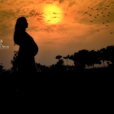Maternity Shoot By Darsh Shah Photography