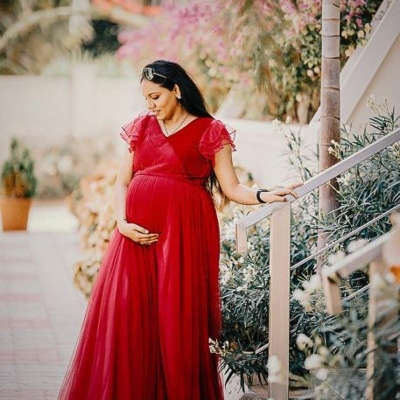 Maternity Shoot By Creative Cloud Designs