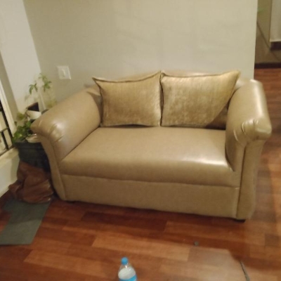 Work photos by KGN Sofa Works 